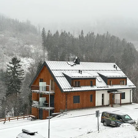 Barth Holiday - Lägenhet Dolní Morava